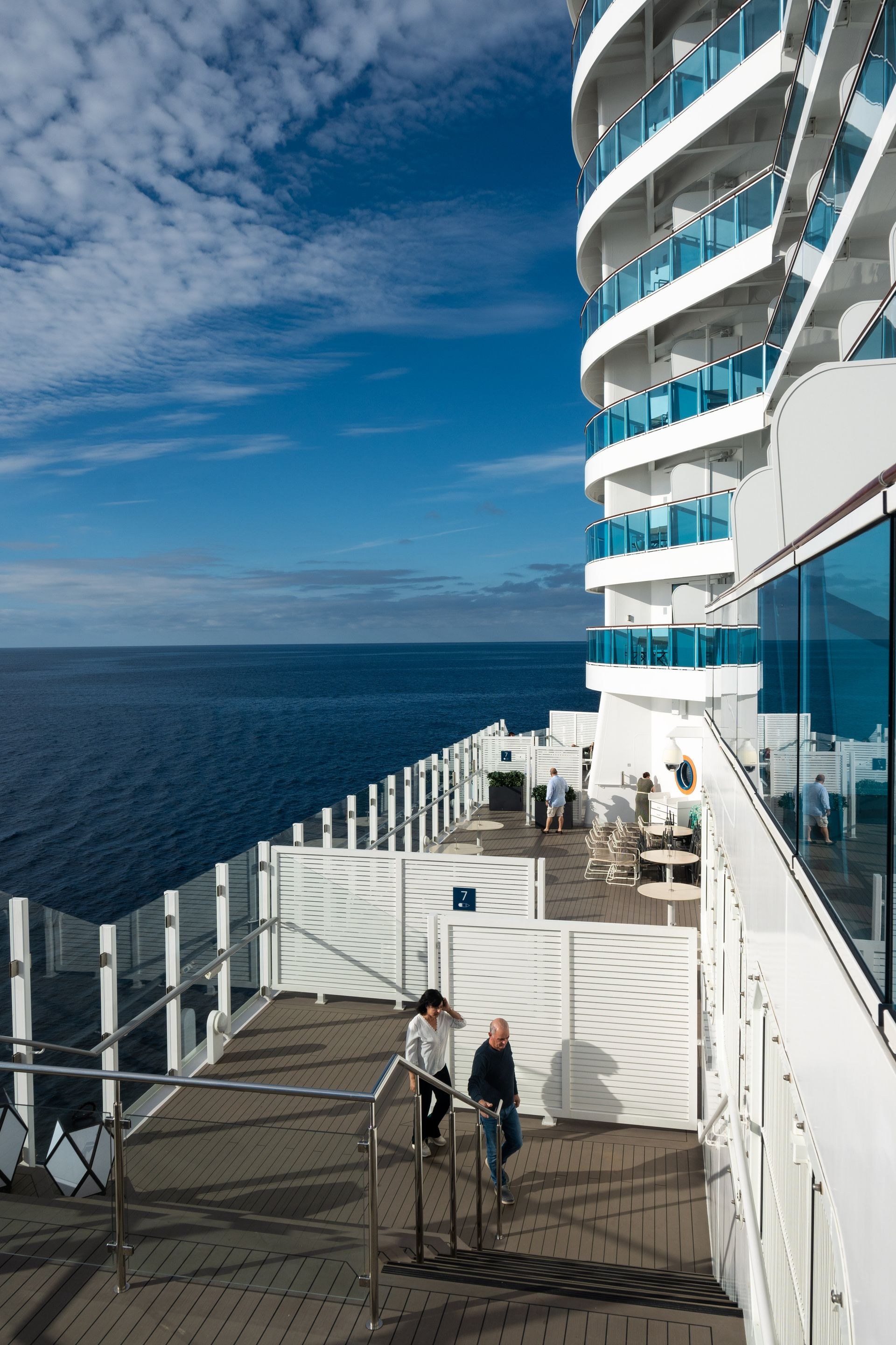 Croazieră cu MSC POESIA · Grand Voyage · 29 nopți